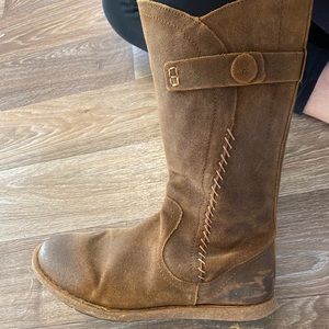 Born genuine leather size 11 boots